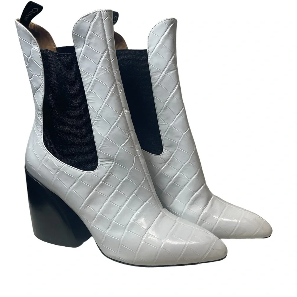 Chloé White Wave Leather Chunky Heeled Booties Size 39